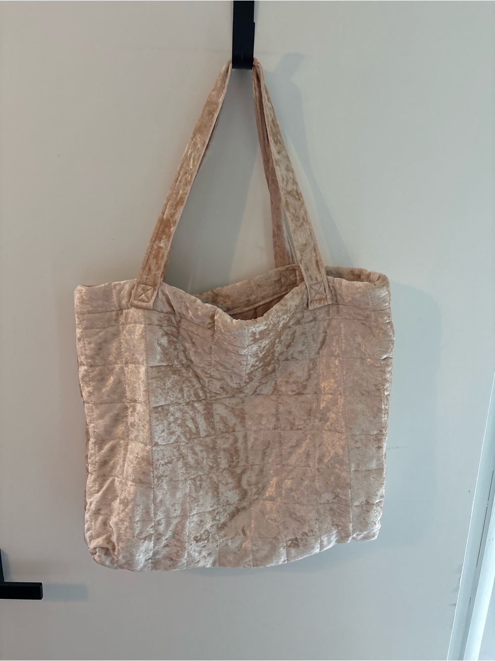 Velvet Blush/Champagne Quilted Tote Bag, NWOT, great gift, romantic vibe